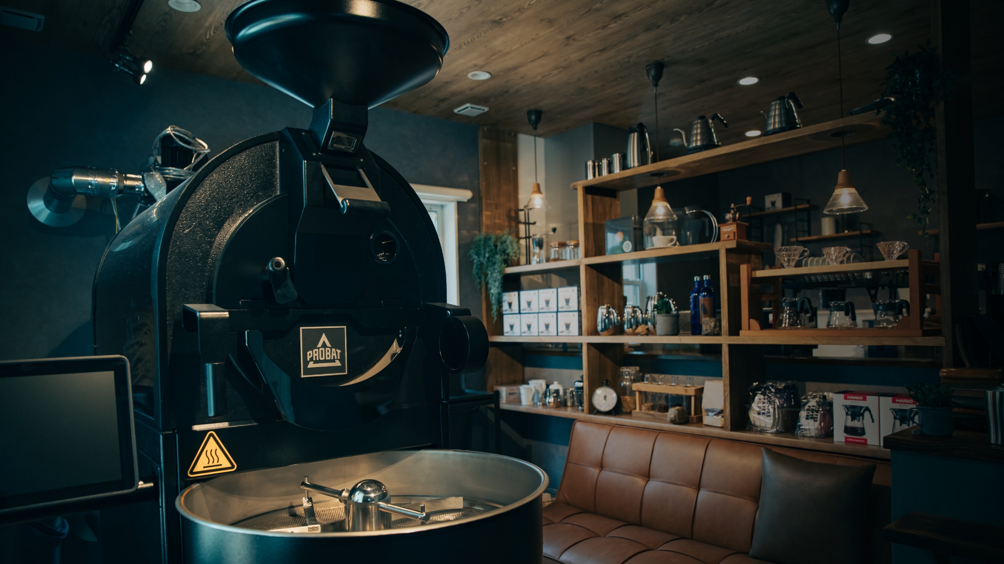 OWL COFFEE FACTORYの焙煎室